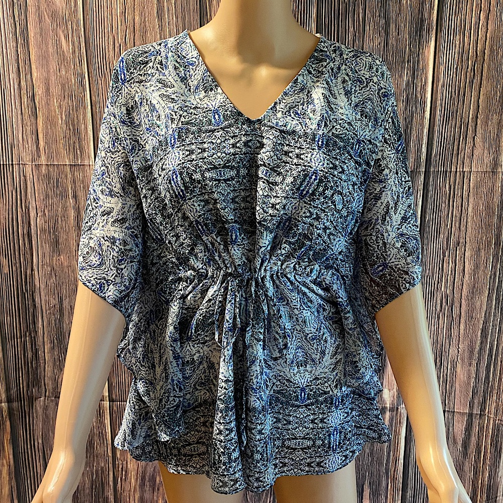 BCBG generation size XXS blue & white paisley tribal print boho summer romper